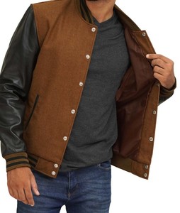 Blouson universitaire Hustle Kids en denim vintage rouge et beige avec patch lettre K brodé, coupe classique pour homme, idéal pour le skatepark, collection automne - Product Image 3