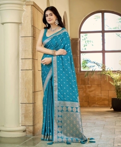 Sarees de Seda Jacquard Banarasi con Trabajo de Zari Tejido para Mujer KV, con Blusa Reversible Sin Coser (Azul) Otoño - Product Image 3