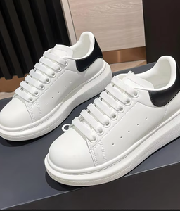 Zapatos de Diseño Casual de Cuero con Suela Gruesa Tipo Muffin, Unisex, Color Blanco, de Invierno, de la Marca NWK INDUSTRY, de Alta Calidad, en Oferta, Personalizables - Product Image 4