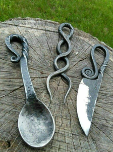 Cuchara de Hierro Forjado Viking 2025, Diseño Medieval Premium, Grabada, Material Ecológico, Estilo Antiguo, Diseño Moderno - Product Image 2
