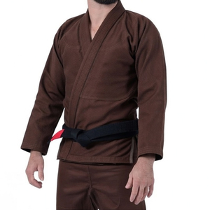 Kimono/Gi de Judo Blanco Profesional Personalizado con Logotipo Frontal, Poliéster/Algodón 280g, Antiencogimiento, para Hombres Adultos - Product Image 1