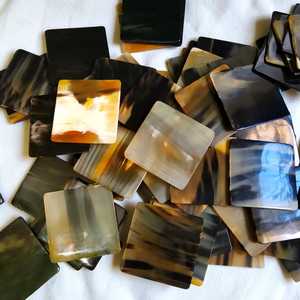 Sous-verres de luxe artisanaux en corne de buffle et de bœuf, finition haute brillance, à prix avantageux - Product Image 6