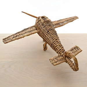 Aviones de juguete de ratán tejidos a mano para niños, helicóptero en miniatura, juguetes de aviones para juegos de rol infantiles - Product Image 6