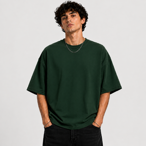 T-shirt homme vintage délavé et vieilli, coupe oversize, en coton épais marron caramel, épaules tombantes, style streetwear uni, coupe carrée, col ras du cou - Product Image 2