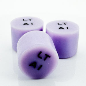 תבנית לחיצה מזכוכית קרמית ליתיום דיסיליקט דנטלית Hengya Dental LT A1 למעבדות שיניים - Product Image 1