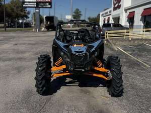 Descubre la Nueva Oferta 2026 Can-Am Maverick X3 MAX DS Turbo Azul Escandinavo y Naranja Crush UTV PARA ADULTOS - Product Image 4
