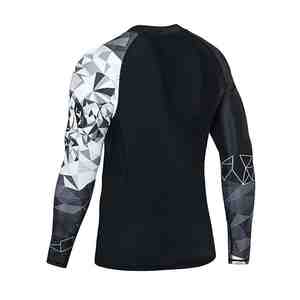 Ensemble de shorts et rashguard personnalisés de haute qualité pour hommes BJJ MMA, sublimation, rashguards personnalisés haut de gamme - Product Image 4