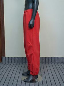 กางเกงวอร์มขายส่งสำหรับผู้ชาย ผ้าฟลีซคอตตอน 100% หนัก 400 GSM ทรงขาตรง สีซันเฟด ทรงขาบาน สวมใส่สบาย - Product Image 4