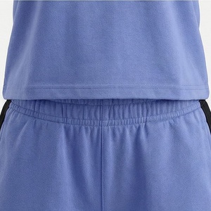 Ensemble sportif 2 pièces pour femmes, t-shirt à manches courtes et short au-dessus du genou, couleur unie, respirant, en polyester tricoté, bleu - Product Image 3