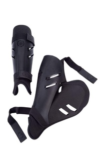 Protector de espinilla de primera calidad a precio mayorista RTS, unisex, con diseño de logotipo personalizado para entrenamiento y jugadores profesionales AI-SG-14 - Product Image 3