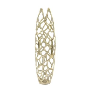 Jarrón de suelo moderno de metal dorado de 31 pulgadas de altura con diseño de malla calada - Product Image 3