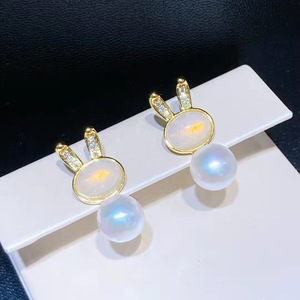 Aretes de Perlas con Conejito, Estilo Nuevo con Temperamento de Hada, Amuleto de Conejito Mantou para Niñas - Product Image 2