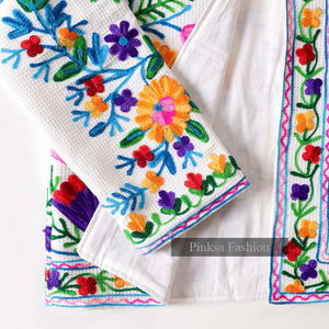 Veste de sport en velours de coton tricoté à la main Suzani |   Manteau d'automne/hiver bohème pour femmes |   Broderie florale respirante - Product Image 6