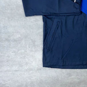Ensemble de survêtement coupe-vent personnalisé : veste légère à capuche, haut de sport et pantalon assorti pour la course, l'entraînement, les voyages et les activités de plein air - Product Image 2