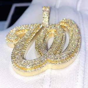 Colgante Personalizado de Plata de Ley con Moissanita y Letra Inicial, Chapado en Oro, Corte Brillante, Estilo Hip Hop, Lujoso y Elegante para Hombre - Product Image 1