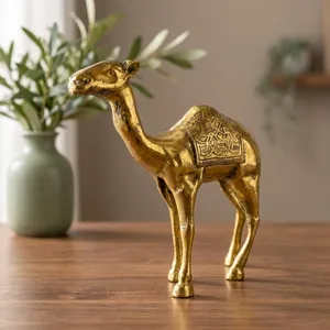 Figura de Camello de Latón Hecha a Mano, Escultura Decorativa de Dromedario, Estatua de Animal del Desierto Grabada en Metal, Adorno de Lujo para el Hogar - Product Image 1
