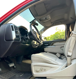 รถกระบะมือสอง ปี 2015 เชฟโรเลต ซิลเวอราโด LT499 แรงม้า คุณสมบัติ GCC 2 ที่นั่ง เบนซิน 8 สูบ ขับเคลื่อน 4 ล้อ พวงมาลัยซ้าย เกียร์อัตโนมัติ - Product Image 4