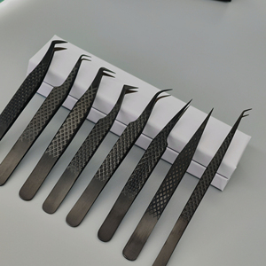 Pinzas Aplicadoras de Pestañas Profesionales Kaamir, Antimagnéticas, Punta Suave de 10 mm, Acero Inoxidable, Mango Cómodo, Alta Calidad - Product Image 4