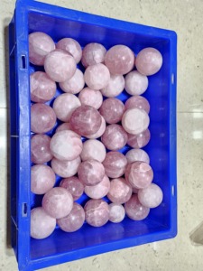 Esfera de Cuarzo Rosa, Piedras Preciosas, Suministros de Cristal al por Mayor, Esferas de Cristal Naturales Hechas a Mano, Resistentes al Agua, Amayra Crystals - Product Image 4