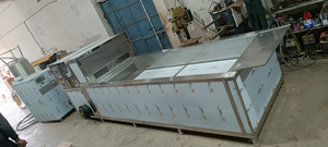 Machine industrielle électrique de moulage de confiseries glacées avec système de refroidissement multi-cavités pour desserts en grande quantité - Product Image 4