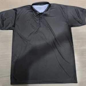 เสื้อเชิ้ตแขนสั้นผู้ชาย สีดำ ผ้าฟลีซถัก ทอจากโพลีเอสเตอร์ 100% เป็นมิตรต่อสิ่งแวดล้อม สีพื้น สไตล์ลำลอง ทรงปกติ - Product Image 1