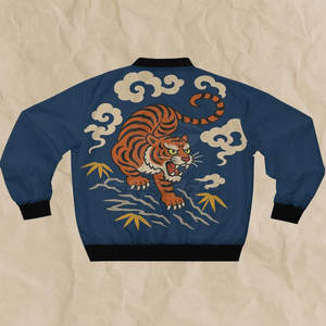 Chaqueta Sukajan de estilo urbano moderno con bordados y tela suave, con un look elegante para la moda urbana. - Product Image 2