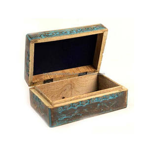 Joyero de madera tallado a mano con patrón de mano Hamsa para almacenamiento de joyas para mujer Opción Múltiple disponible a precio competitivo - Product Image 4