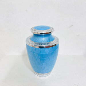 Urnes funéraires en aluminium de style américain de haute qualité pour cendres humaines et d'adultes, finition blanche Meena, gravure personnalisée - Product Image 4