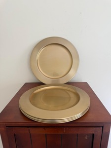Assiette de présentation en laiton doré, idéale pour les mariages, la cuisine et les restaurants, faite à la main, pour la décoration de table à la maison. - Product Image 3