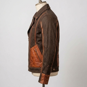Blouson Biker Homme en Jean Brun Vintage Personnalisé avec Patchs en Cuir, Fermeture Éclair Asymétrique, Panneaux Matelassés, Style Western Moto, Vêtement d'extérieur OEM ODM - Product Image 4