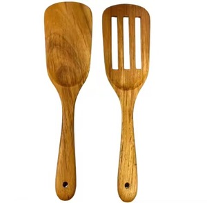 Juego de 4 utensilios de cocina de madera de teca más vendidos: espátula angular, espumadera, cuchara para sopa, utensilios de madera para sartenes antiadherentes. - Product Image 5