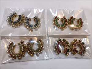 Boucles d'oreilles en moissanite et kundan, finition or de qualité supérieure, style minimaliste, pour les occasions festives, conviennent aux tenues ethniques et occidentales. - Product Image 2