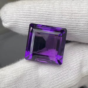 Ametista natural tallada en forma de cojín, 32.54 quilates, tamaño grande, calidad AAA, con brillo y color agradable, corte y pulido perfectos a precio económico. - Product Image 4