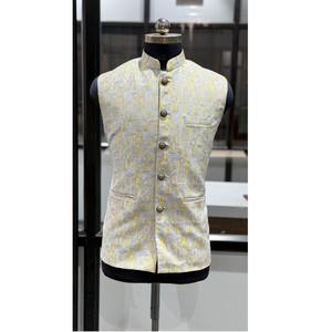 Abrigo de Jacquard con Lentejuelas de Diseño Exclusivo en Oferta para Bodas Étnicas, Festivales y Eventos Especiales, Disponible en Grandes Cantidades - Product Image 1