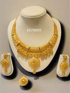 AWAIS HOUSE Collier et Bracelet Hiphop Infinity en Or Plaqué 6 Grammes avec Diamants Sertis Griffe pour Femme Africaine, Idéal Mariage et Fête - Product Image 6