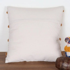 Funda de Cojín Cuadrada de Algodón 100% con Borde Bordado a Mano, Estilo Boho, Color Blanco Hueso y Amarillo Mostaza, con Flecos y Cierre de Cremallera para Sofá y Hogar - Product Image 3