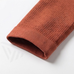 Conjunto de Yoga de Dos Piezas para Mujer, Nuevo Diseño, Ropa Deportiva Moderna, Suave, Ligera, Tallas Grandes, Impermeable, Logotipo Personalizado al por Mayor - Product Image 6