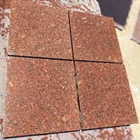 Dalles de granit rouge impérial de qualité supérieure, granit naturel indien pour comptoirs de cuisine, revêtements de sol, revêtements muraux, escaliers