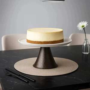 Support à gâteau classique noir et blanc pour événements de bureau, décoration de fêtes d'entreprise et présentoir de pâtisserie en provenance d'Inde - Product Image 1