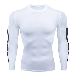 เสื้อรัดรูป Rash Guard รุ่นใหม่ ผลิตจากโพลีเอสเตอร์ผสมสแปนเด็กซ์ แห้งเร็ว ป้องกันรังสียูวี 50+ ระบายอากาศได้ดี คุณสมบัติต้านเชื้อแบคทีเรีย เหมาะสำหรับการฝึกซ้อม BJJ - Product Image 2