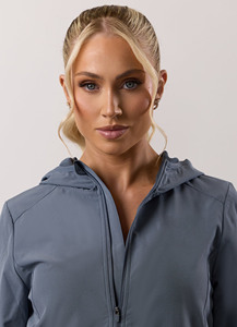 Veste coupe-vent légère à capuche bleu ardoise pour femme et short de sport assorti, ensemble deux pièces de vêtements de sport décontractés - Product Image 3