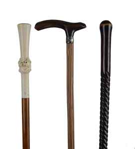 Bastón de Cuerno de Primera Calidad, Tamaño Personalizado, Color Natural, por MN EXPORTS - Product Image 4