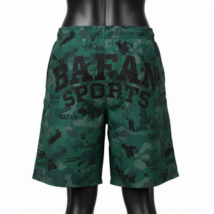 Shorts cortavientos para mujer, tela de nailon premium, estampado de camuflaje verde con logo serigrafiado, shorts personalizados de streetwear para mujer - Product Image 6