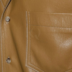 Chemises en cuir écologiques respirantes et élégantes pour hommes, tissu durable, finition douce, coupe confortable pour le bureau et les occasions décontractées quotidiennes - Product Image 4