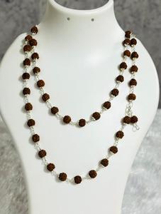 Collar de Rudraksha Natural con Baño de Plata, Joyería Religiosa para Meditación y Oración, para Hombres y Mujeres, con Tapa Plateada - Product Image 2