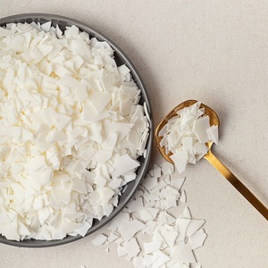 Pure White Soy Wax <b>Flakes</b> 25Kg Organic Grade For Scented Candle Crafting Smokeless Finish And Long Lasting Burn Performance - Product Image 5