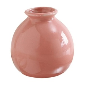 Vase à fleurs en céramique charmant avec finition rose blush brillante, forme ronde moderne, parfait pour une décoration de table élégante. - Product Image 2