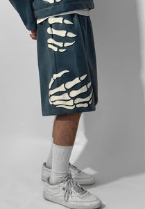 Ensembles de survêtements et shorts en similicuir tendance avec logo personnalisé, design haut de gamme, pour hommes, en vente - Product Image 3