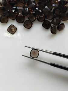Cuarzo Ahumado Marrón Natural de 6MM, Corte Cojín, Tamaño Personalizable, Gema Suelta de la Mejor Calidad para Joyería - Product Image 3