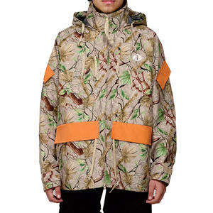 Chaqueta Cortavientos con Capucha de Camuflaje Personalizada Unisex, Diseño Nuevo, Impermeable, Ropa Táctica para Exteriores, Fabricante al por Mayor OEM ODM - Product Image 1